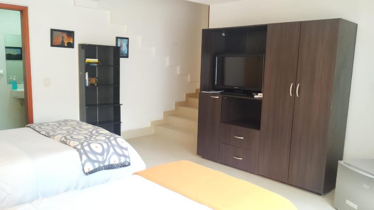 Casa Prada Bed & Breakfast Богота Екстериор снимка