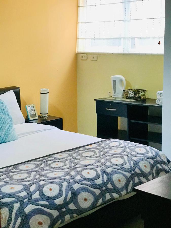 Casa Prada Bed & Breakfast Богота Екстериор снимка
