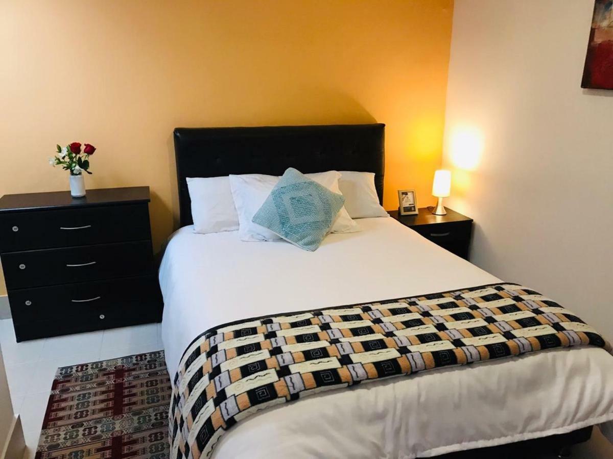 Casa Prada Bed & Breakfast Богота Екстериор снимка