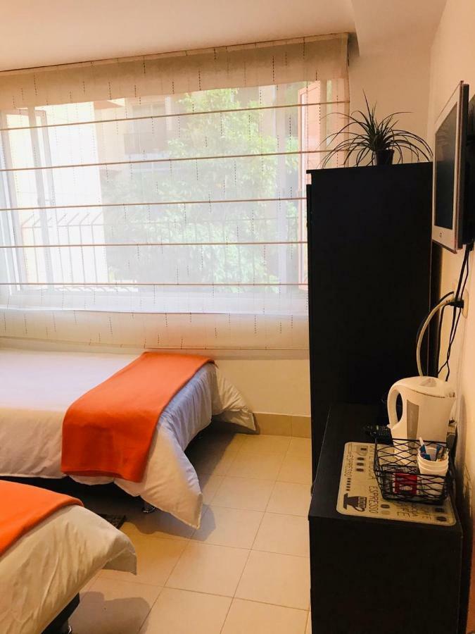 Casa Prada Bed & Breakfast Богота Екстериор снимка