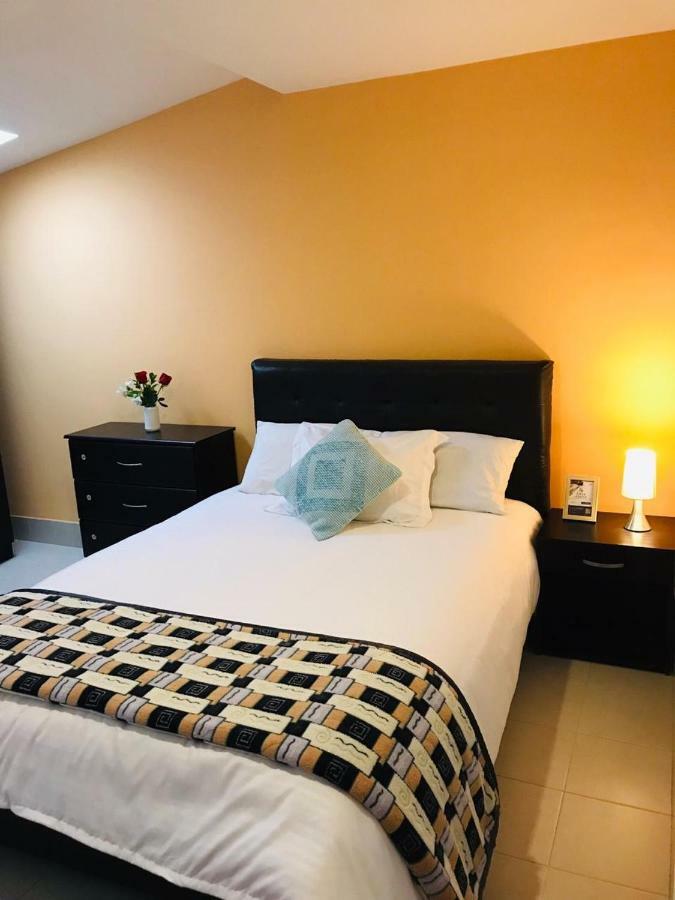 Casa Prada Bed & Breakfast Богота Екстериор снимка