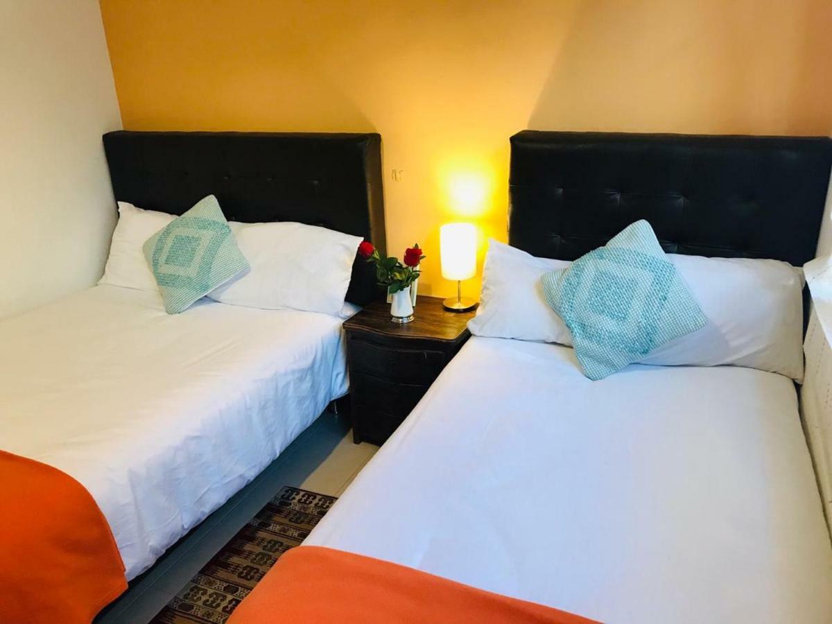 Casa Prada Bed & Breakfast Богота Екстериор снимка